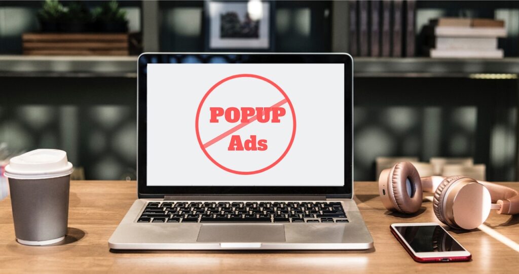 Ads – skrót od „advertisements”, czyli reklamy internetowe wyświetlane online, np. Google Ads, Facebook Ads czy popup ads na stronach www