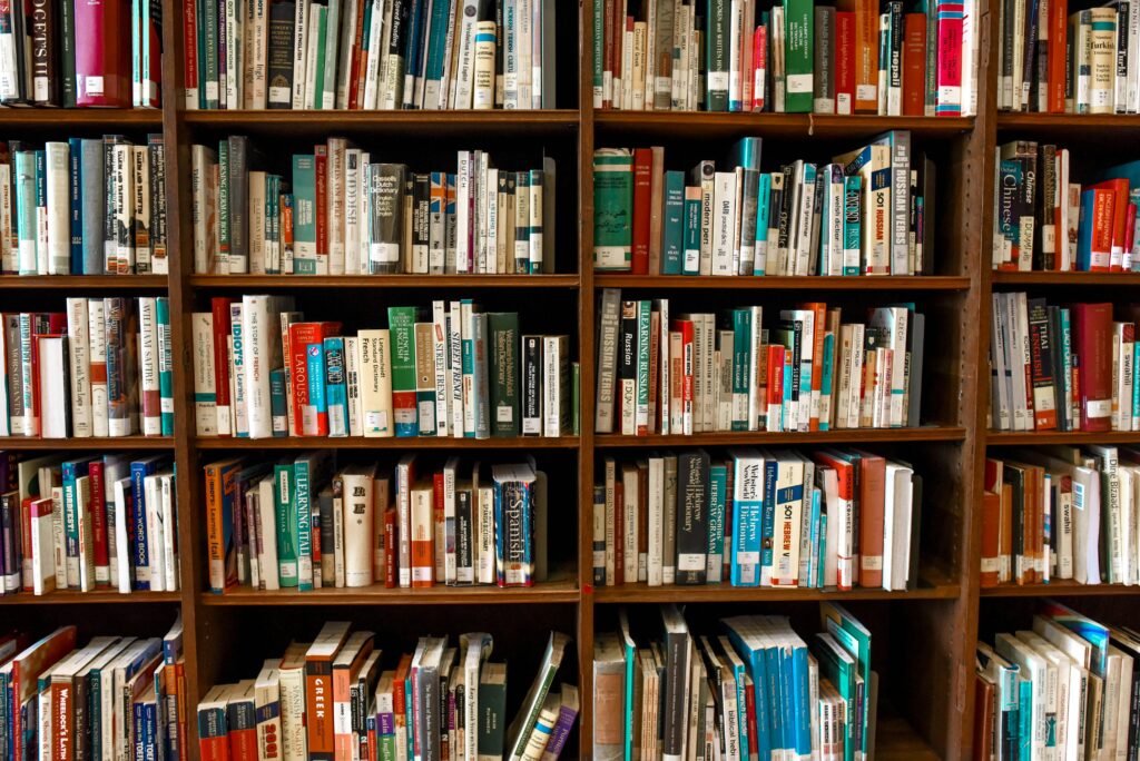 biblioteka reklam na facebooku