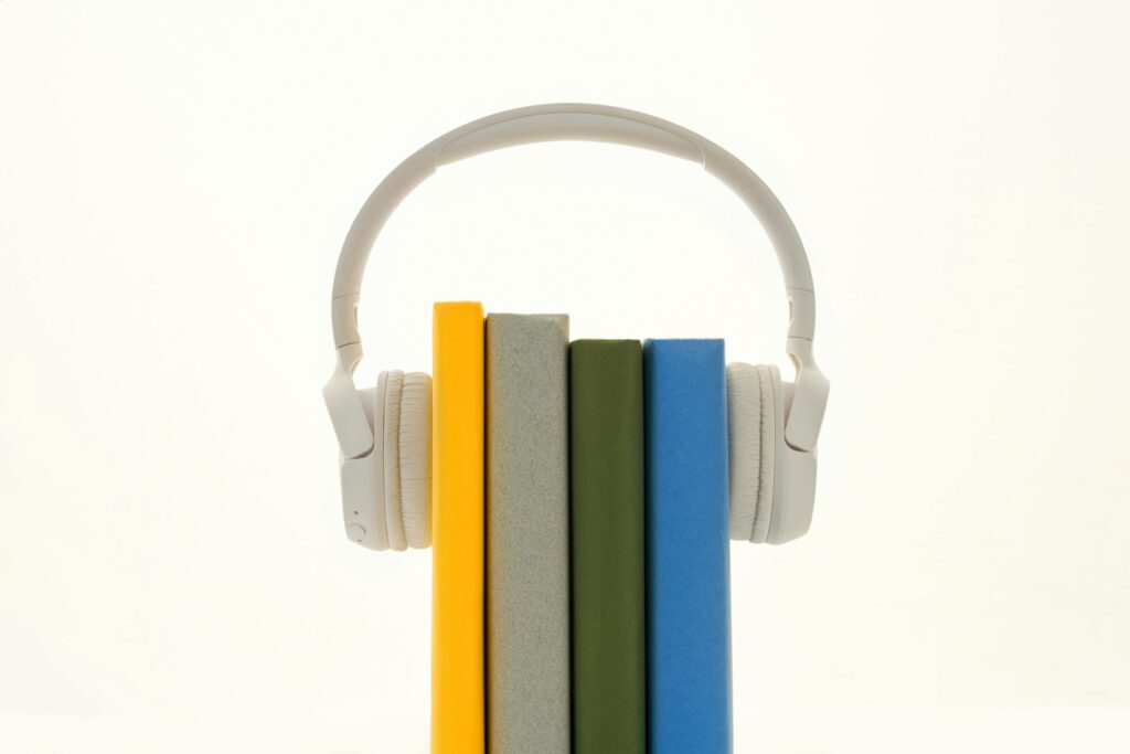 Audiobook – co to jest i dlaczego miliony osób wybierają słuchanie książek? co to audiobook, audiobook co to jest, audiobook co to